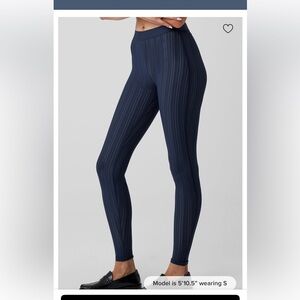 Navy alo Leggings